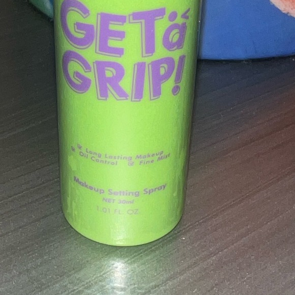 🔴 3/$18 5/$25 NEW Dazzle Me Get a Grip Makeup Setting Spray 30 mL - 1 oz - Picture 4 of 4